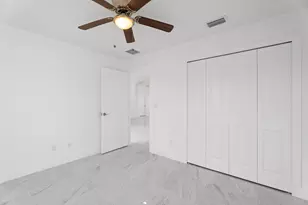 884 SW Thrift Ave, Port Saint Lucie, FL 34953 - Photo 17