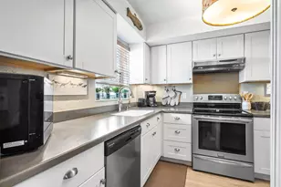 18081 SE Country Club Dr, Jupiter, FL 33469 - Photo 5