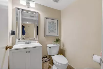 1100 Scotia Drive #104, Hypoluxo, FL 33462 - Photo 11