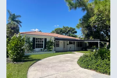 360 Alhambra Place, West Palm Beach, FL 33405 - Photo 3