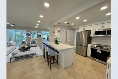 360 Alhambra Place, West Palm Beach, FL 33405 - Photo 5