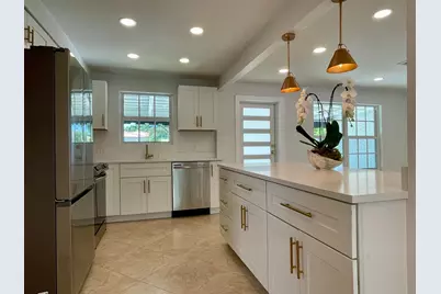 360 Alhambra Place, West Palm Beach, FL 33405 - Photo 23