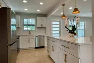 360 Alhambra Pl, West Palm Beach, FL 33405 - Photo 23