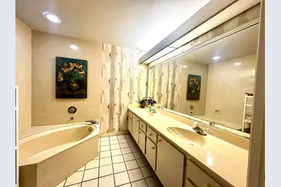 25 Pelican Pointe Drive #201, Delray Beach, FL 33483 - Photo 23