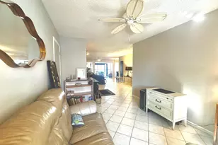 25 Pelican Pointe Dr, Delray Beach, FL 33483 - Photo 17