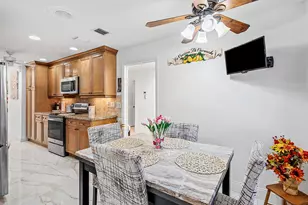 6858 Fountains Cir, Lake Worth, FL 33467 - Photo 11