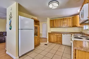 8217 SE Swan Ave, Hobe Sound, FL 33455 - Photo 17