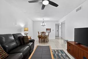 2615 NE 1st Ct, Boynton Beach, FL 33435 - Photo 15