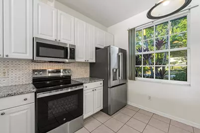 558 Waverly Circle, Port Saint Lucie, FL 34983 - Photo 13