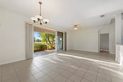 558 Waverly Circle, Port Saint Lucie, FL 34983 - Photo 9