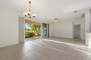 558 Waverly Cir, Port Saint Lucie, FL 34983 - Photo 9