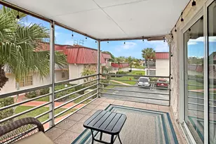 12022 W Greenway Dr, Royal Palm Beach, FL 33411 - Photo 11