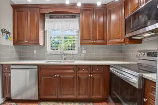 6 Garden St, Tequesta, FL 33469 - Photo 5