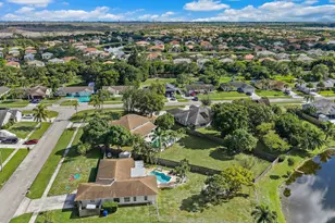 208 Las Palmas St, Royal Palm Beach, FL 33411 - Photo 51