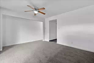 412 Sheffield Q, West Palm Beach, FL 33417 - Photo 17