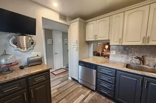 300 NE 26th Ave, Boynton Beach, FL 33435 - Photo 3