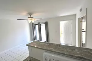 631 Executive Center Dr, West Palm Beach, FL 33401 - Photo 5