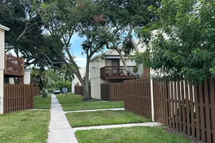 631 Executive Center Dr, West Palm Beach, FL 33401 - Photo 1