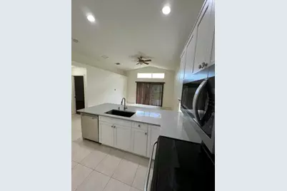 5308 Moon Shadow Lane E, Greenacres, FL 33463 - Photo 11