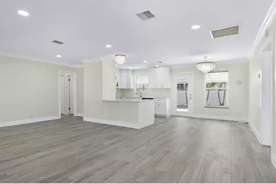 912 SE 8th Court, Deerfield Beach, FL 33441 - Photo 5