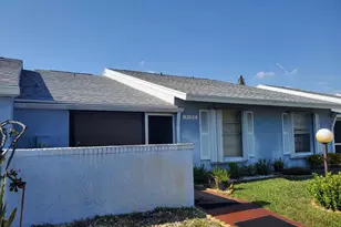 4195 Lucerne Villas Ln, Lake Worth, FL 33467 - Photo 5