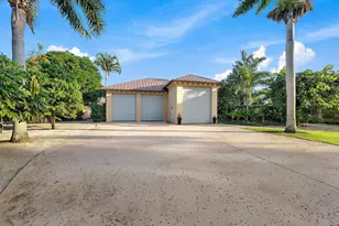 709 SW Imperial Dr, Palm City, FL 34990 - Photo 15