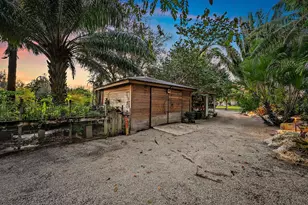 709 SW Imperial Dr, Palm City, FL 34990 - Photo 81