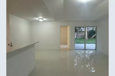 9201 NW 55th Street, Sunrise, FL 33351 - Photo 13