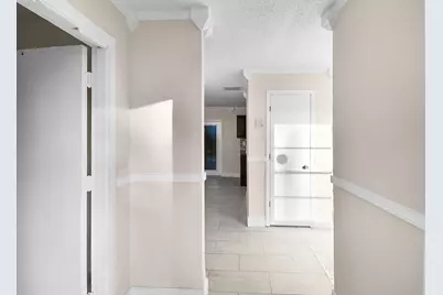 2652 Iroquois Avenue, Fort Pierce, FL 34946 - Photo 3