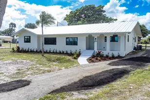 4003 S Indian River Dr, Fort Pierce, FL 34982 - Photo 5