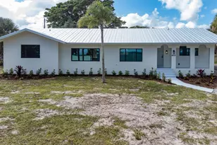 4003 S Indian River Dr, Fort Pierce, FL 34982 - Photo 1