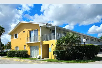 1501 Crescent Circle #E47, West Palm Beach, FL 33403 - Photo 1