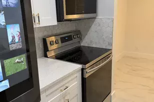 2110 Sherwood Forest Blvd, West Palm Beach, FL 33415 - Photo 9