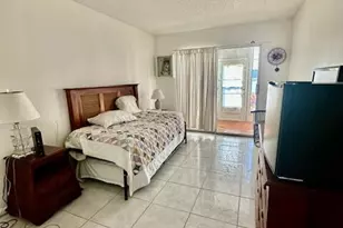 1080 Exeter E, Boca Raton, FL 33434 - Photo 11