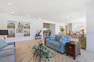 5201 SE Burning Tree Cir, Stuart, FL 34997 - Photo 9