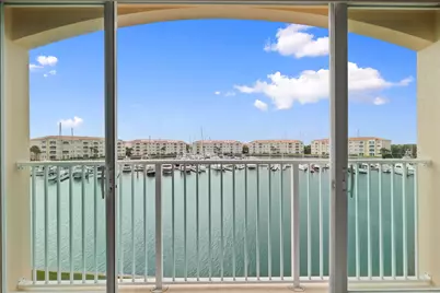 9 Harbour Isle Drive E #305, Hutchinson Island, FL 34949 - Photo 11