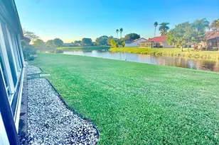 7024 Golf Pointe Cir, Tamarac, FL 33321 - Photo 27