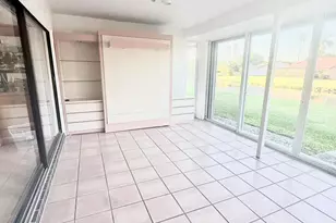 7024 Golf Pointe Cir, Tamarac, FL 33321 - Photo 25