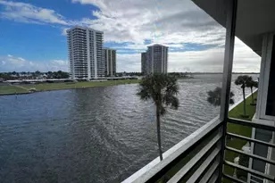 20 Yacht Club Dr, North Palm Beach, FL 33408 - Photo 25