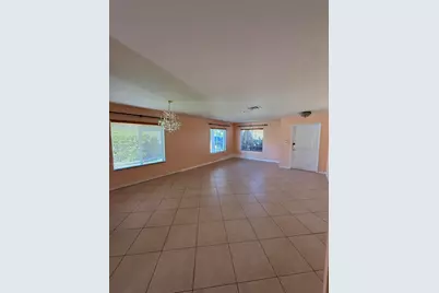 2087 SW Newport Isles Boulevard, Port Saint Lucie, FL 34953 - Photo 5