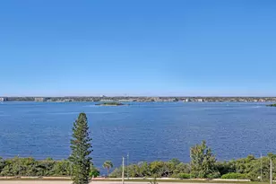 5420 N Ocean Dr, Singer Island, FL 33404 - Photo 9