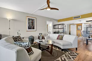 3960 Oaks Clubhouse Dr, Pompano Beach, FL 33069 - Photo 5