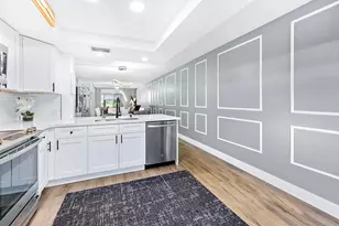 1018 Guildford A, Boca Raton, FL 33434 - Photo 3