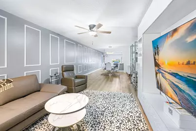 1018 Guildford A, Boca Raton, FL 33434 - Photo 11