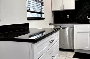 185 Valencia H, Delray Beach, FL 33446 - Photo 17