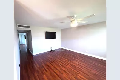 185 Valencia H, Delray Beach, FL 33446 - Photo 15