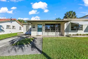 105 NE 2nd Pl, Dania Beach, FL 33004 - Photo 3