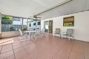 105 NE 2nd Pl, Dania Beach, FL 33004 - Photo 25