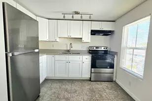 914 10th St, West Palm Beach, FL 33401 - Photo 5