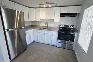 914 10th St, West Palm Beach, FL 33401 - Photo 5